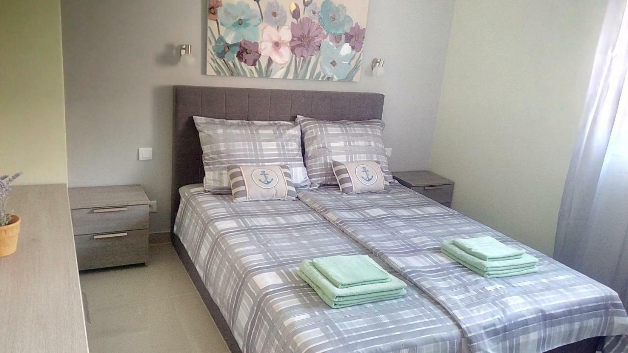 Sunshine Apartment Trogir Exterior foto
