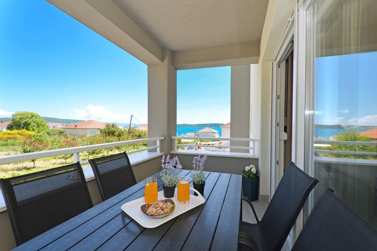 Sunshine Apartment Trogir Exterior foto
